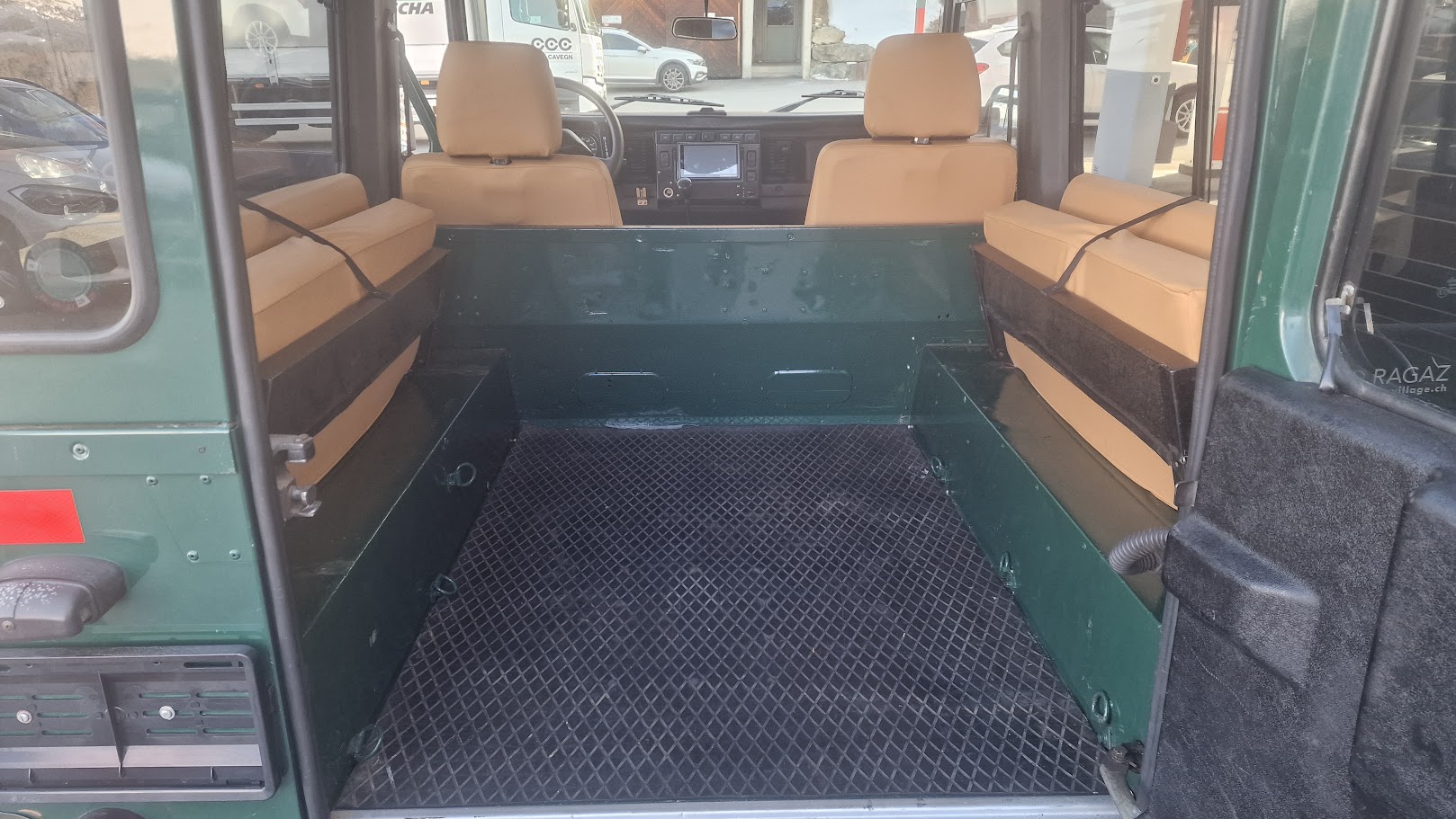 Land Rover Defender 90 C TD5 – Bild 9
