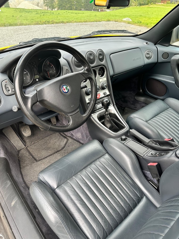 Alfa Romeo Spider (916) 3.0 V6 24V – Bild 6